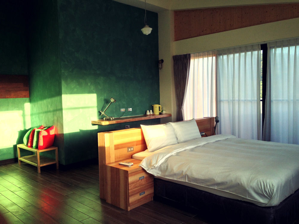 Chillax Inn B&B Хенгчун Экстерьер фото